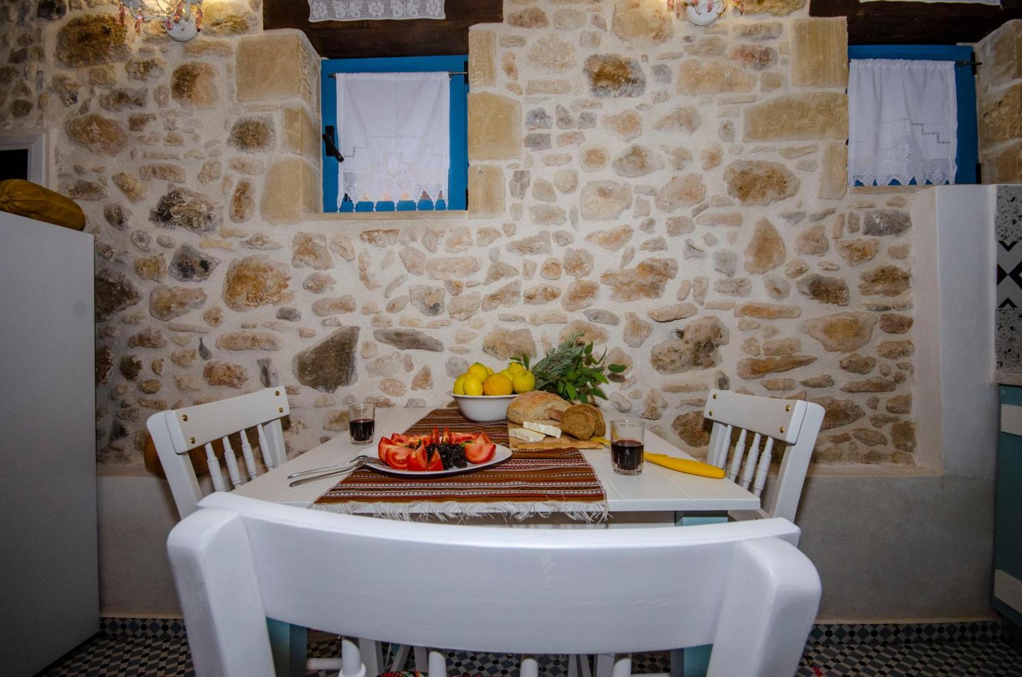 Trigono Traditional House